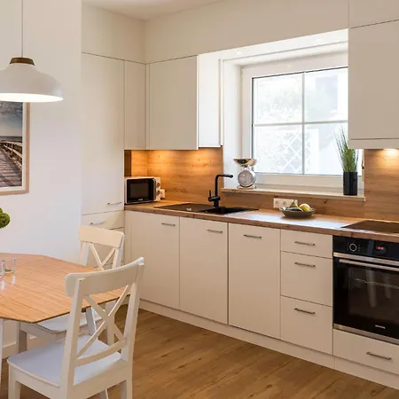 2ammeer Apartment